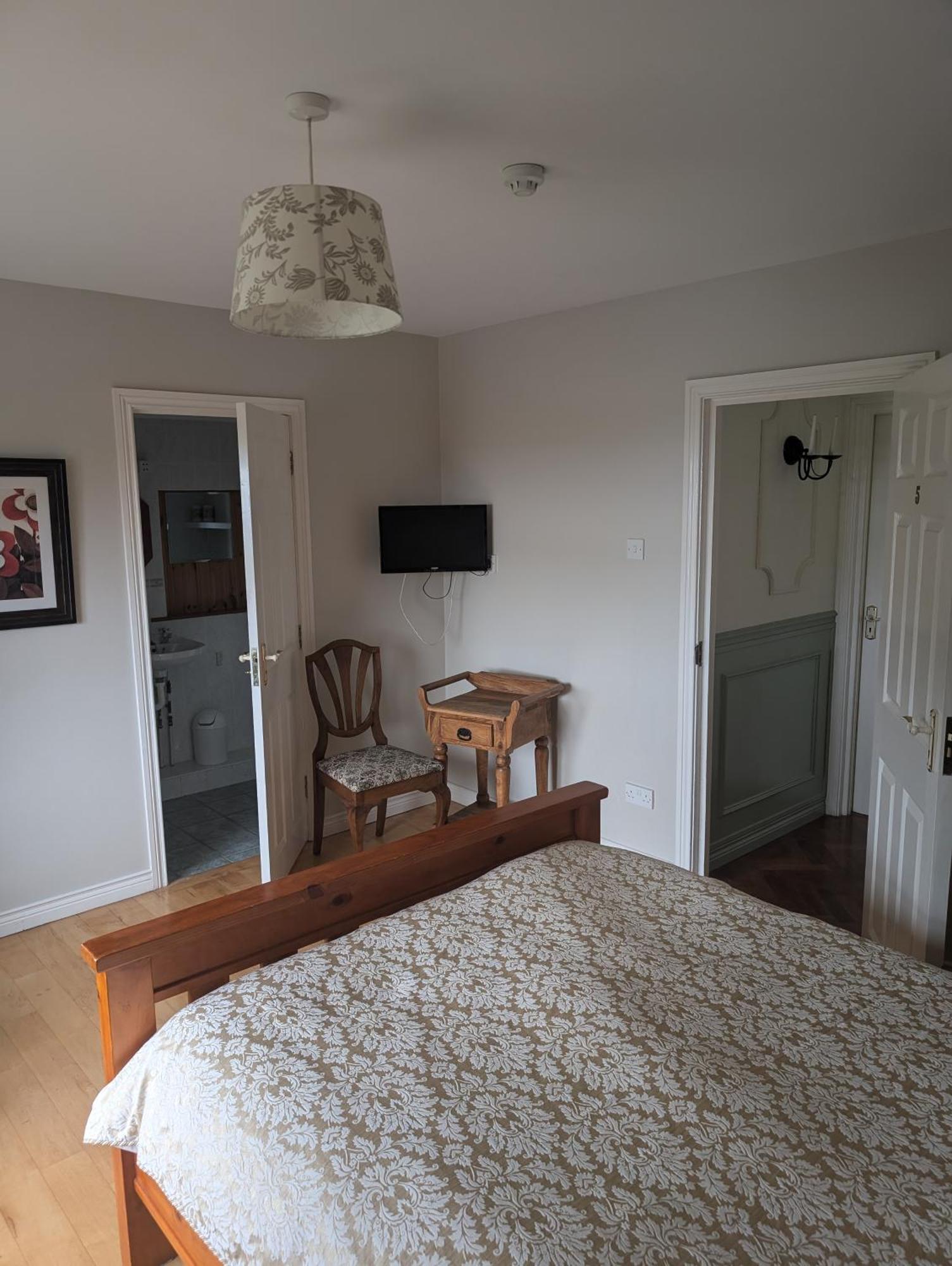 Clare House Bed & Breakfast Ballycastle Dış mekan fotoğraf